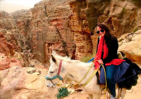 Come muoversi a Petra se non vuoi camminare: mulo, cammello, cavallo, golf car..