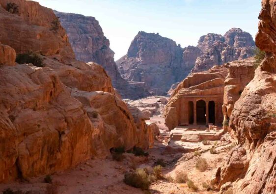 High Place of Sacrifice e Wadi Farasah Trail