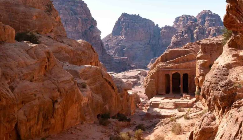 High Place of Sacrifice e Wadi Farasah Trail